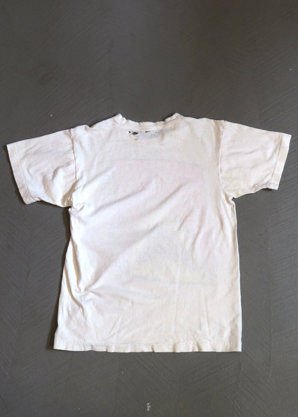 1990s Distressed Martha's Vineyard Shark Souvenir T-Shirt