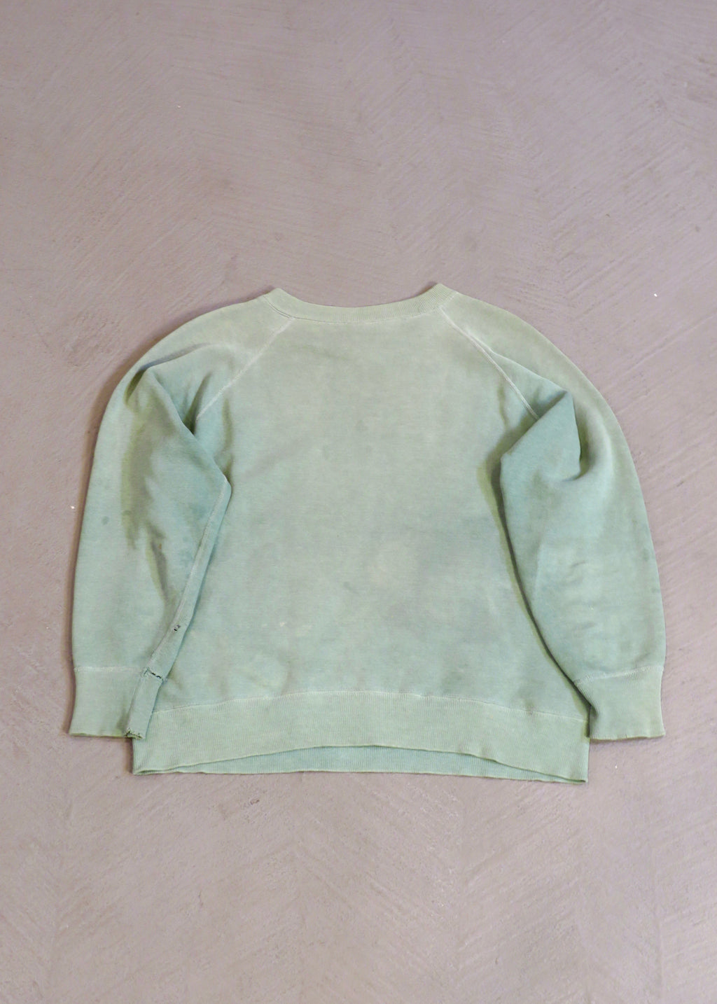 1960s Seafoam Green Gusseted Plain Raglan Sleeve Crewneck Sweatshirt