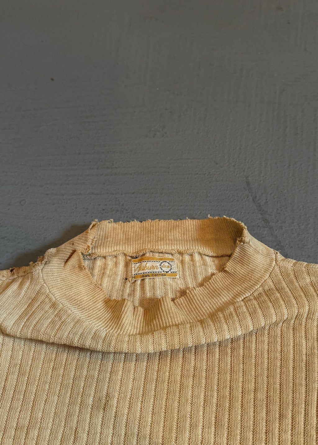 1940s Distressed Rib Knit Mock Neck T-Shirt