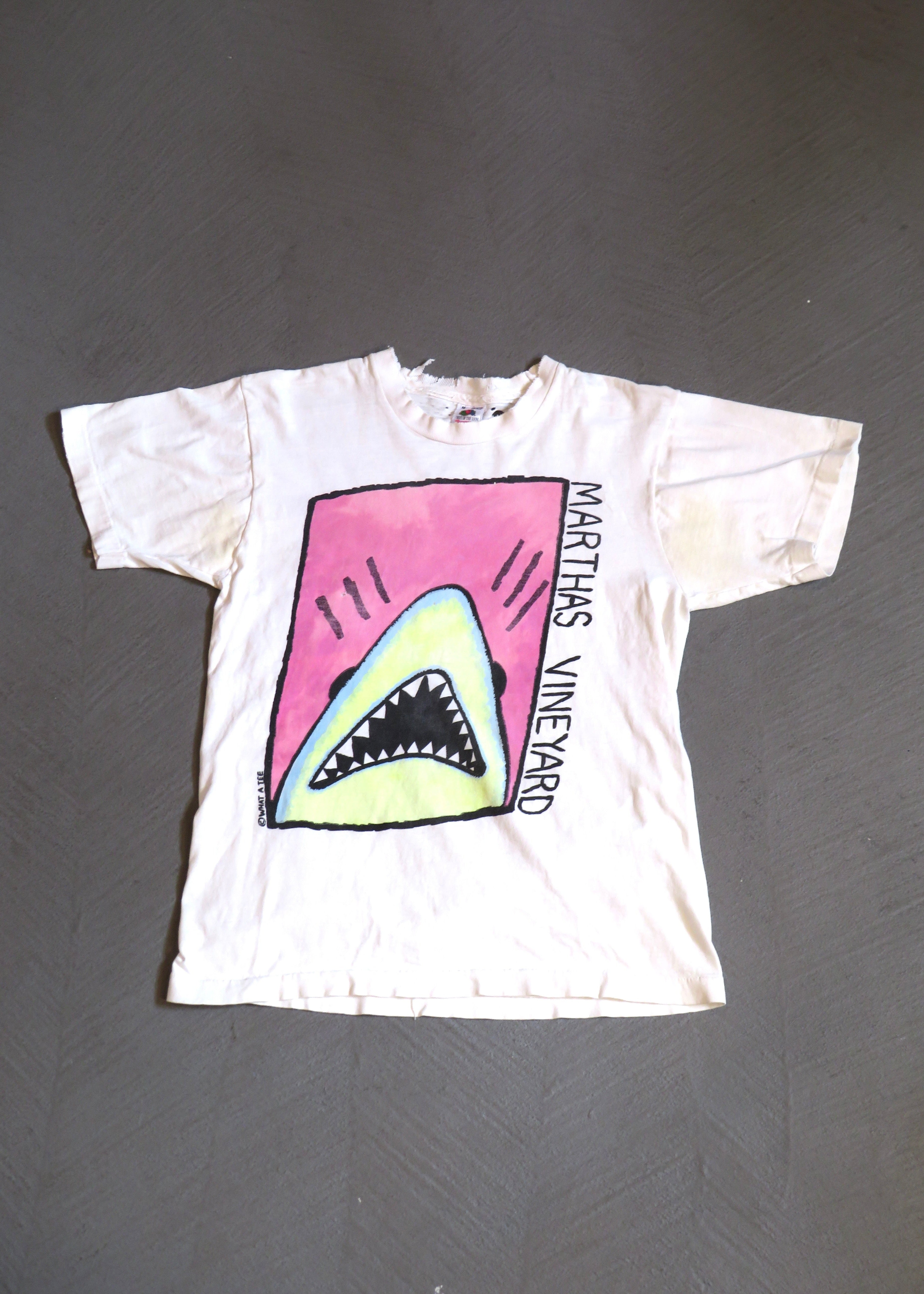 1990s Distressed Martha's Vineyard Shark Souvenir T-Shirt