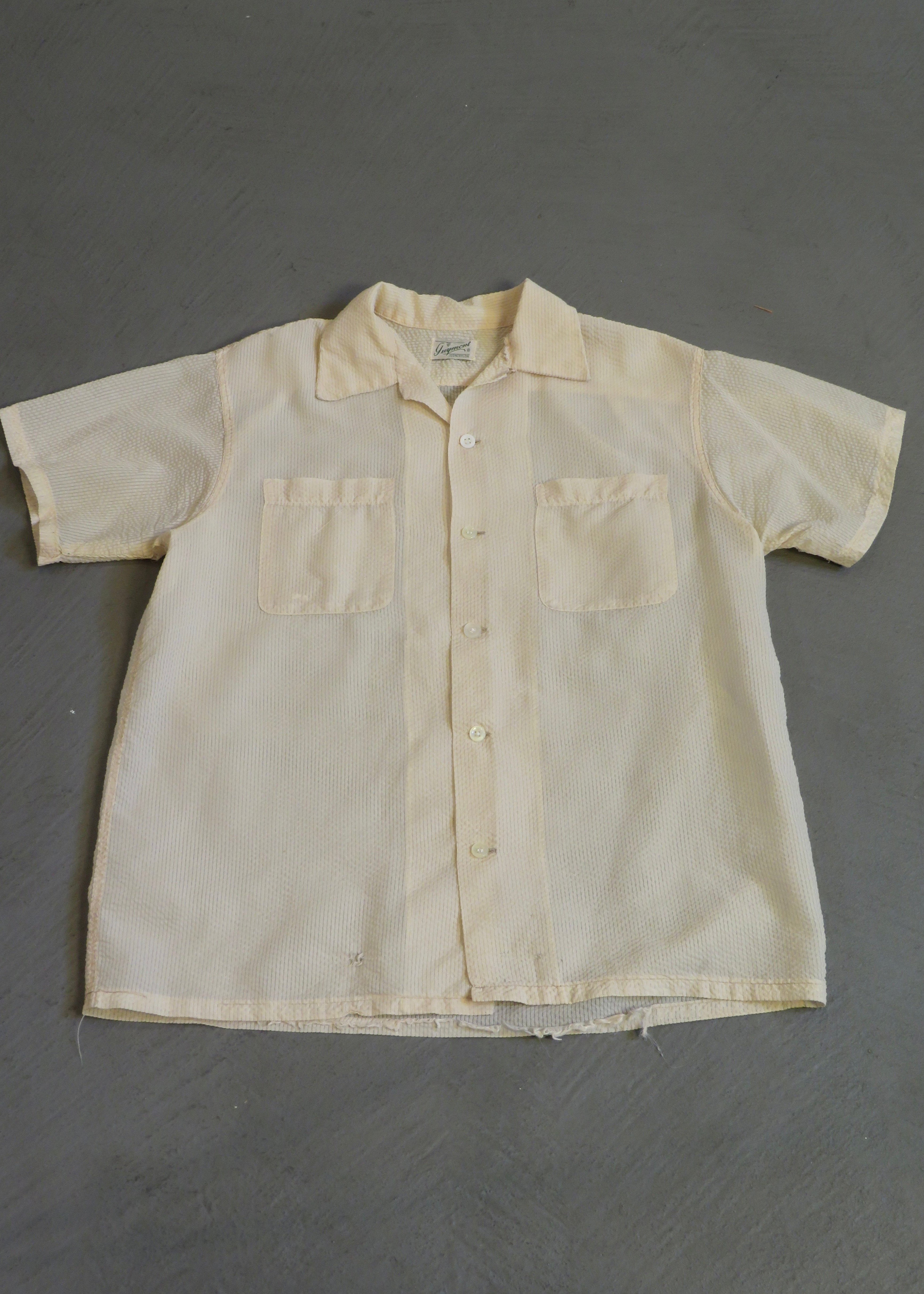 1950s Nylon Seersucker Short Sleeved Button Down Shirt