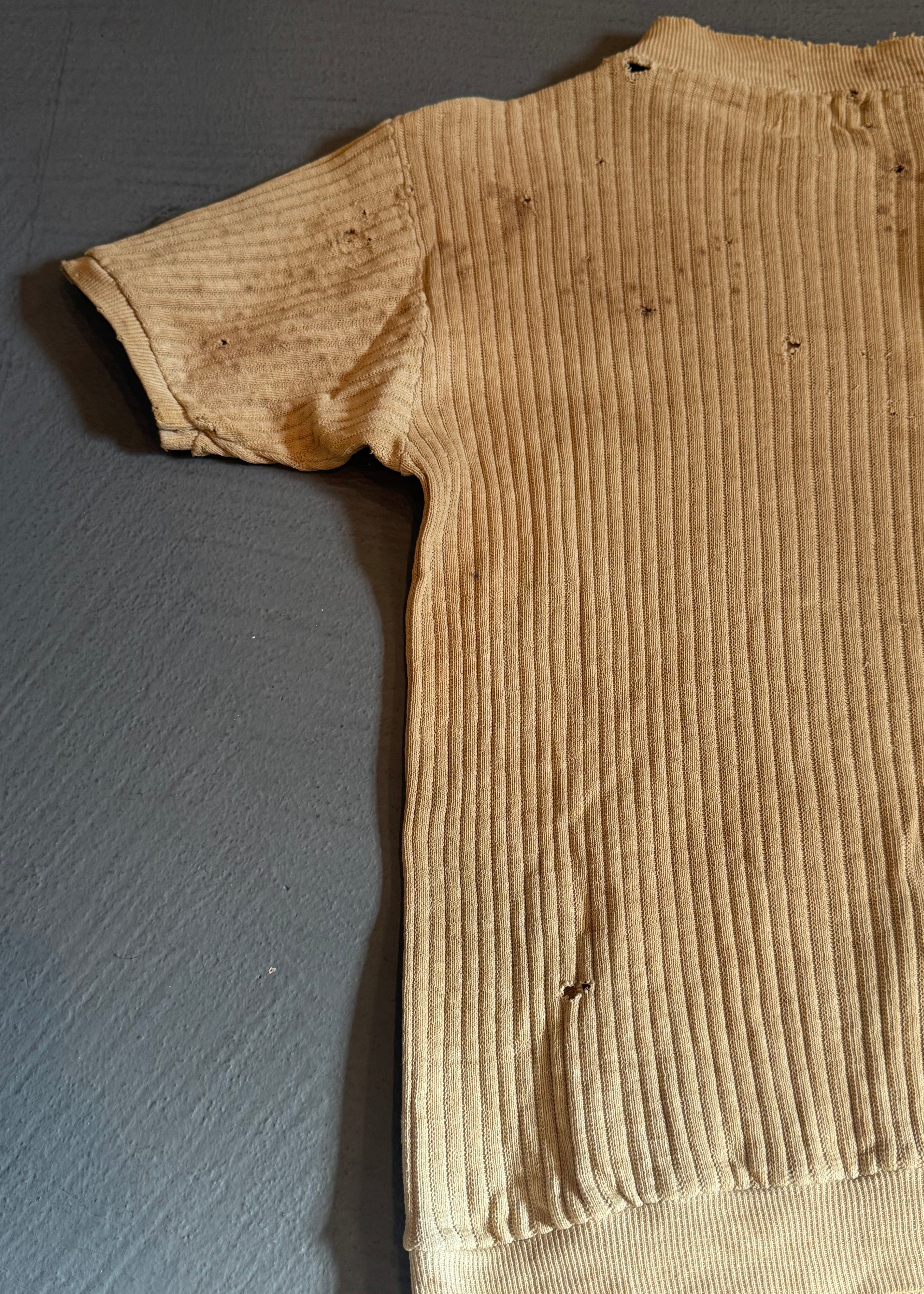 1940s Distressed Rib Knit Mock Neck T-Shirt