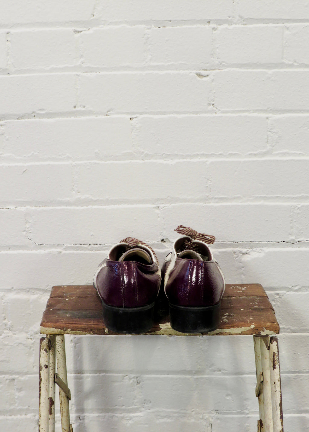 1970s Burgundy Two Tone Lace Up Shoes
