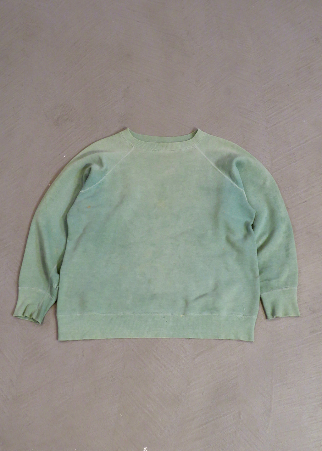 1960s Seafoam Green Gusseted Plain Raglan Sleeve Crewneck Sweatshirt