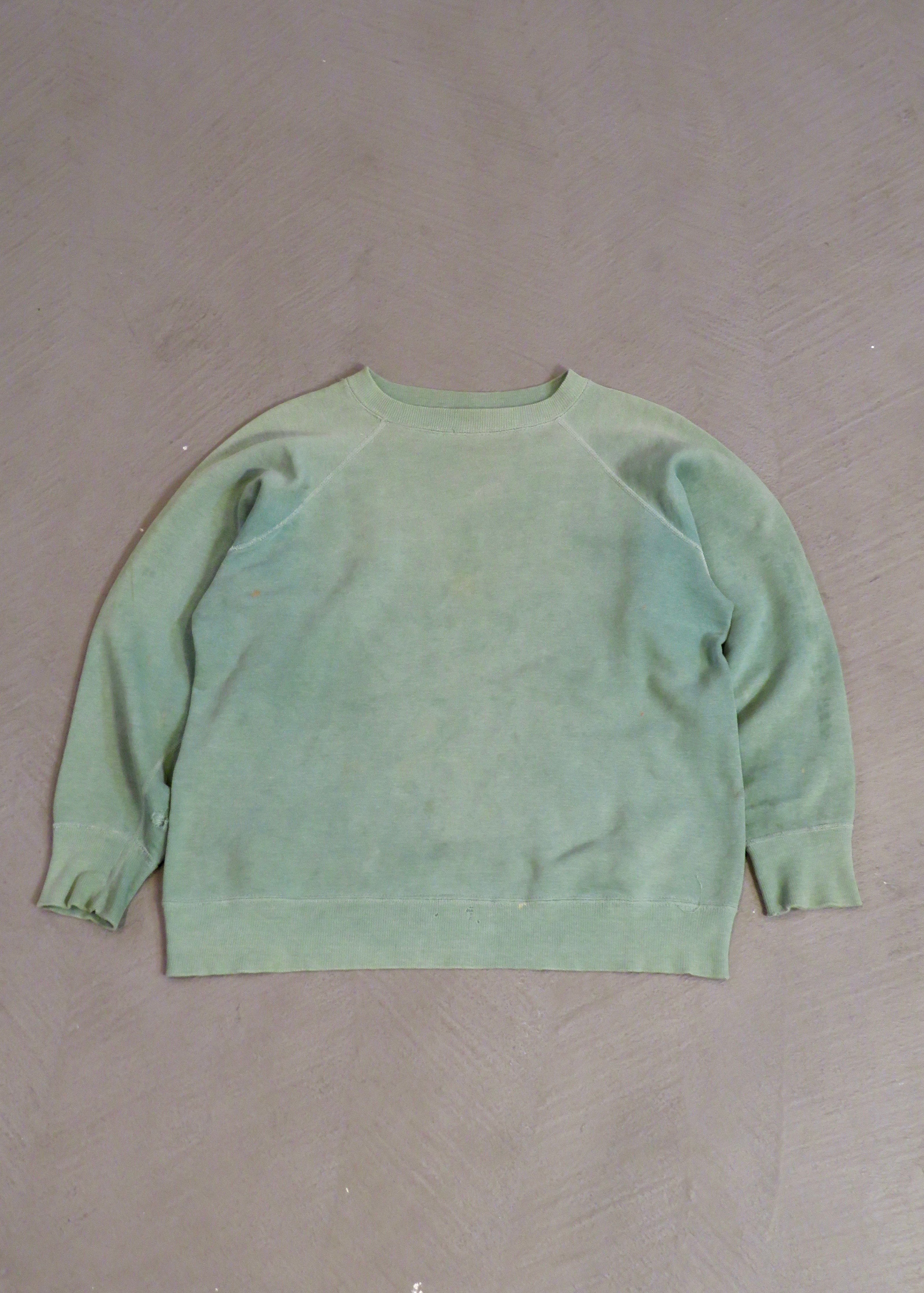 1960s Seafoam Green Gusseted Plain Raglan Sleeve Crewneck Sweatshirt