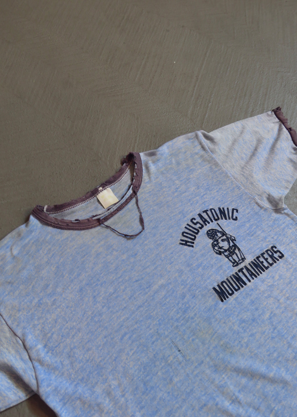 1980s Housatonic Mountaineers Distressed Ringer T-Shirt | S