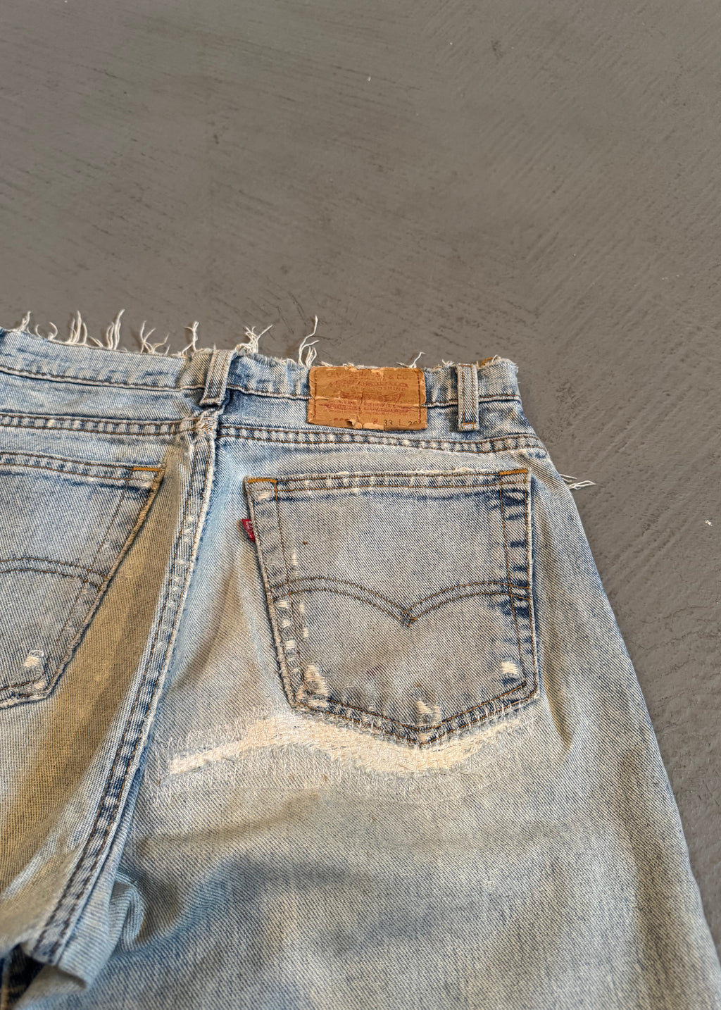 1990s Levi's 550 Repaired Light Wash Jeans